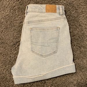 American eagle mom jean shorts